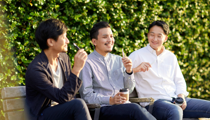 How many people vape